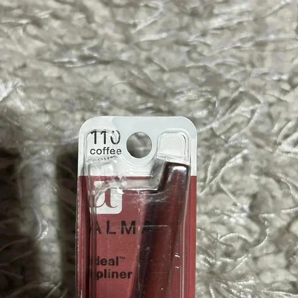 💋 ALMAY HYPOALLERGENIC IDEAL LIPLINER AUTOMATIC 110 COFFEE - Picture 2 of 4
